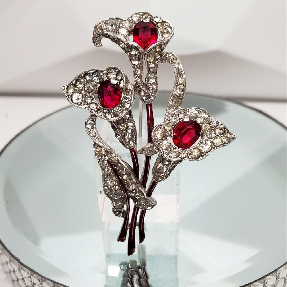 TRIFARI Collectors 1940's A. Spaney Ruby Calla Lilly Brooch Pin - Picture 2 of 7